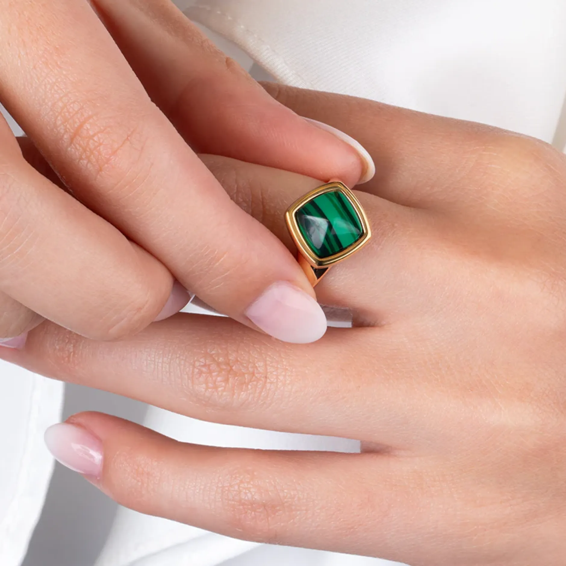 Best Melano Jewelry Melano Vivid Boxy Gem Steentje